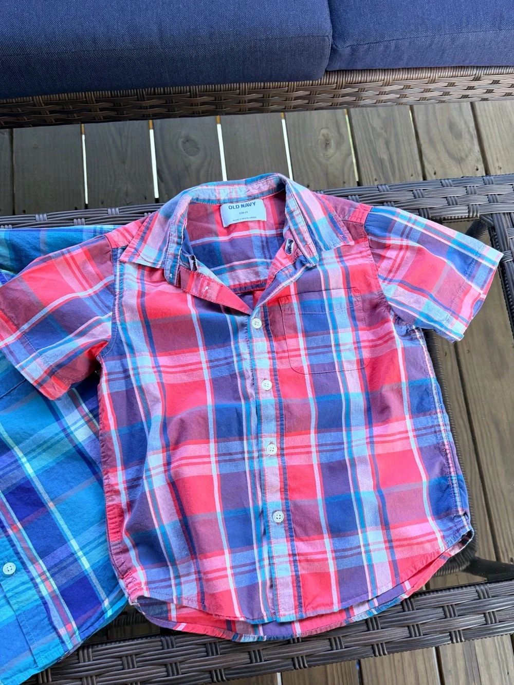 Old Navy Boys' Short-Sleeve Plaid Shirts  Size Small